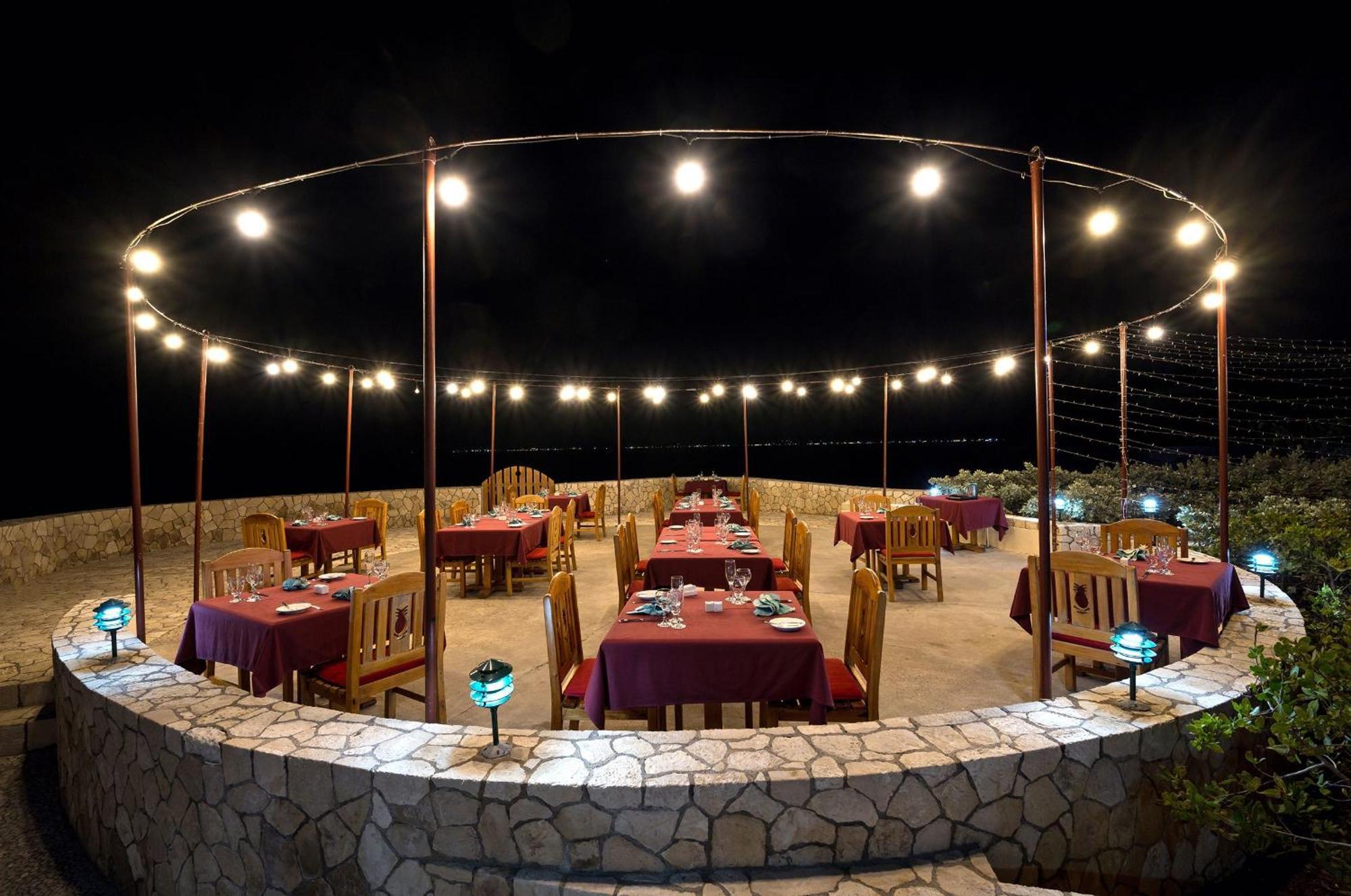 Ocean Cliff Hotel Negril Limited - Adults Only 외부 사진